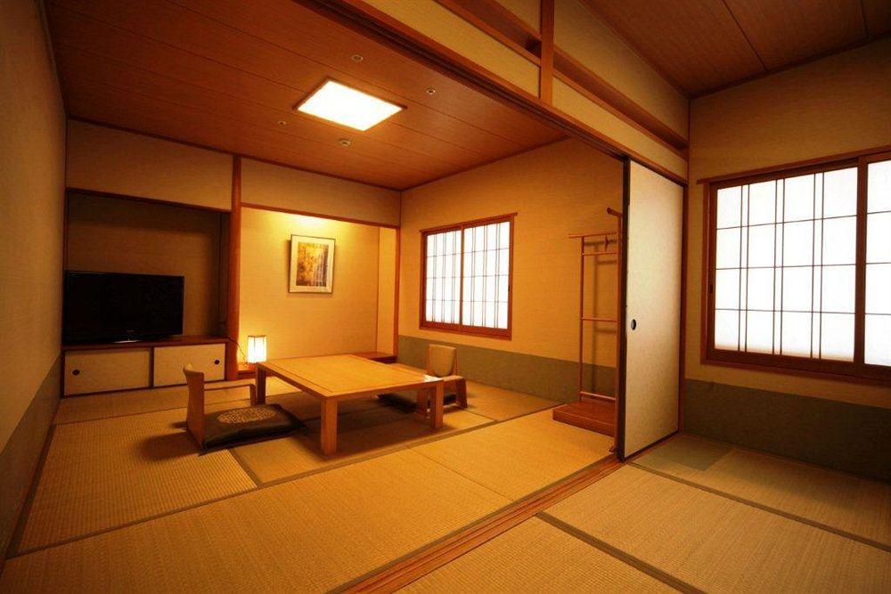 ザ・セレクトンプレミア 神戸三田（旧：三田ホテル） エクステリア 写真